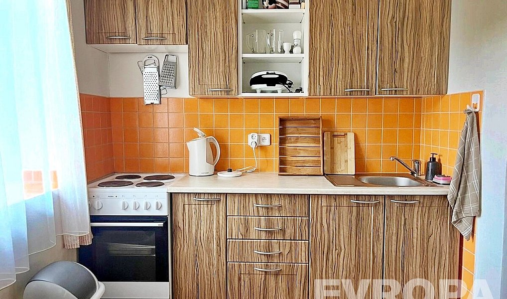 Prodej domu 150 m² s pozemkem 694 m², Rašovice – náhled fotky 6