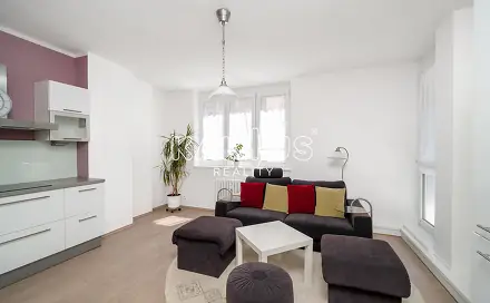 Pronájem bytu 2+kk 39 m², 30. dubna, Ostrava - Moravská Ostrava