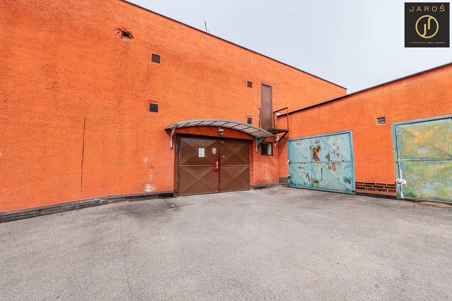 Prodej garáže kladno - kročehlavy, ul. u bellevue (u gdm) — photo 4