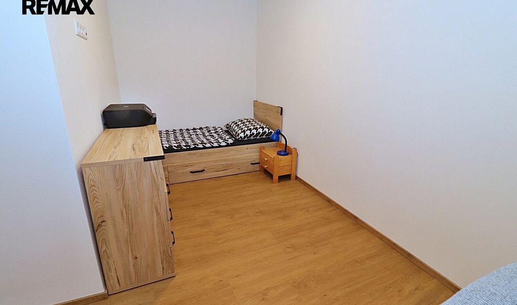 Prodej domu 131 m² s pozemkem 352 m², Holice – náhled fotky 12