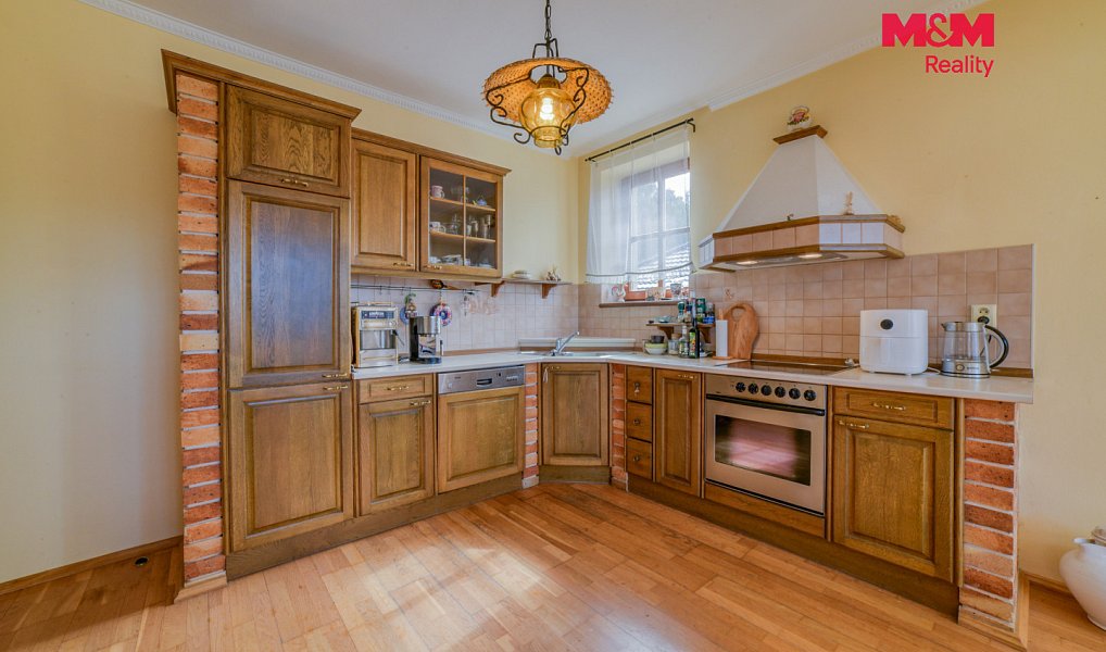 Prodej domu 270 m² s pozemkem 934 m², Stará Voda – náhled fotky 17