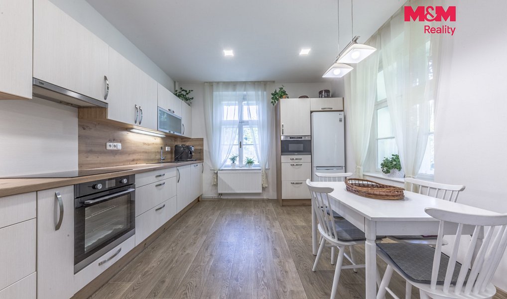 Prodej domu 450 m² s pozemkem 4 250 m², Desná – náhled fotky 2