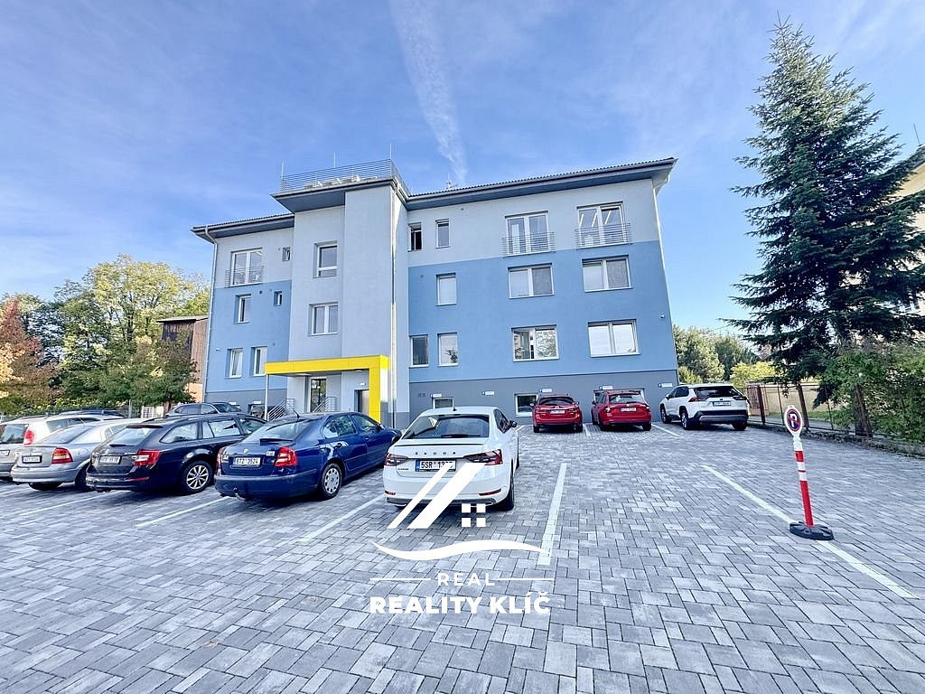 Pronájem kanceláře 57 m² – fotografie 4