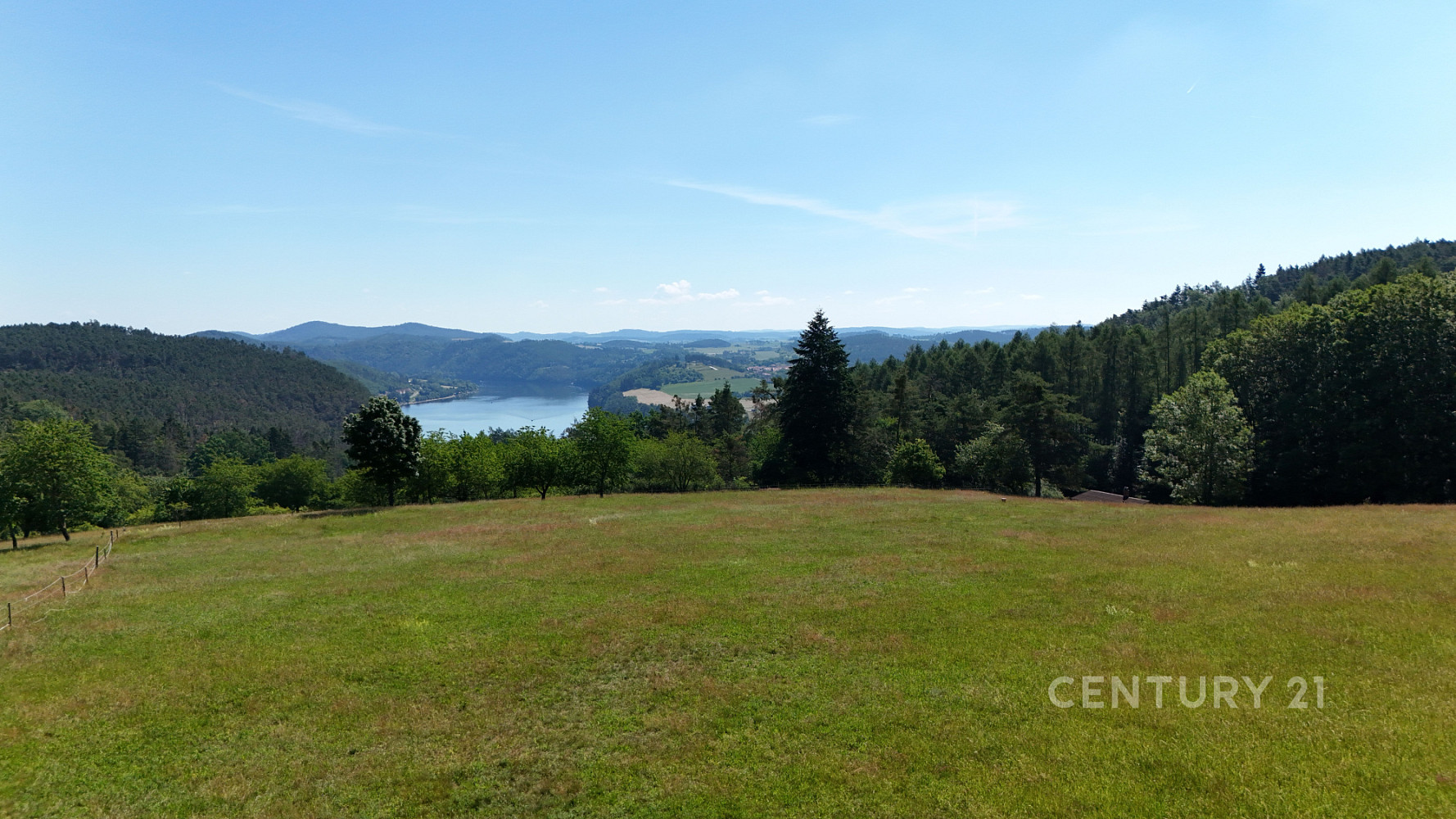 Prodej stavebního pozemku 11 465 m² – fotografie 4
