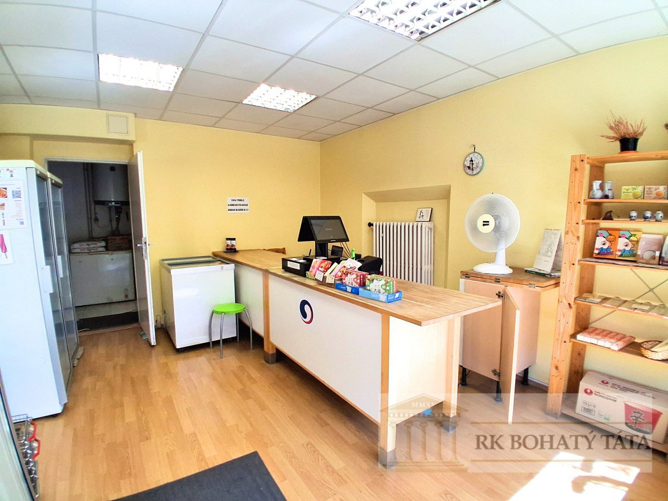 Pronájem obchodních prostor 140 m² – fotografie 3