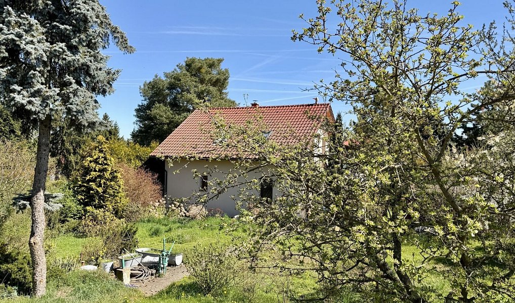 Prodej chaty/chalupy 110 m² s pozemkem 1 085 m², Chyňava – náhled fotky 48