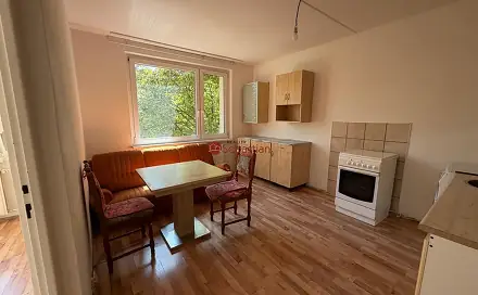 Pronájem bytu 1+1 35 m², Školní pěšina, Chomutov