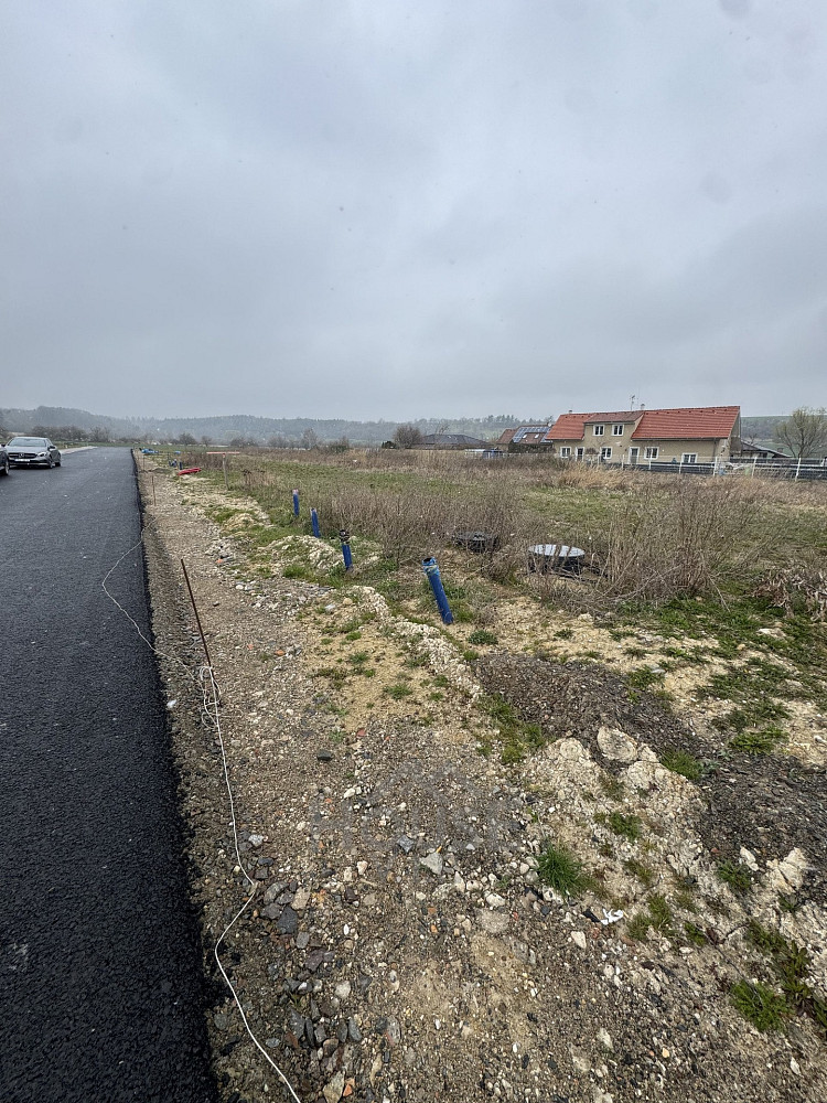 Prodej stavebního pozemku 803 m² — photo 3