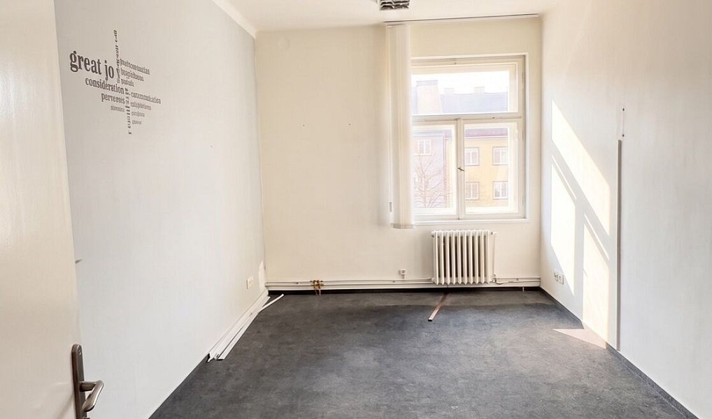 Pronájem kanceláře 18 m², Praha – náhled fotky 3