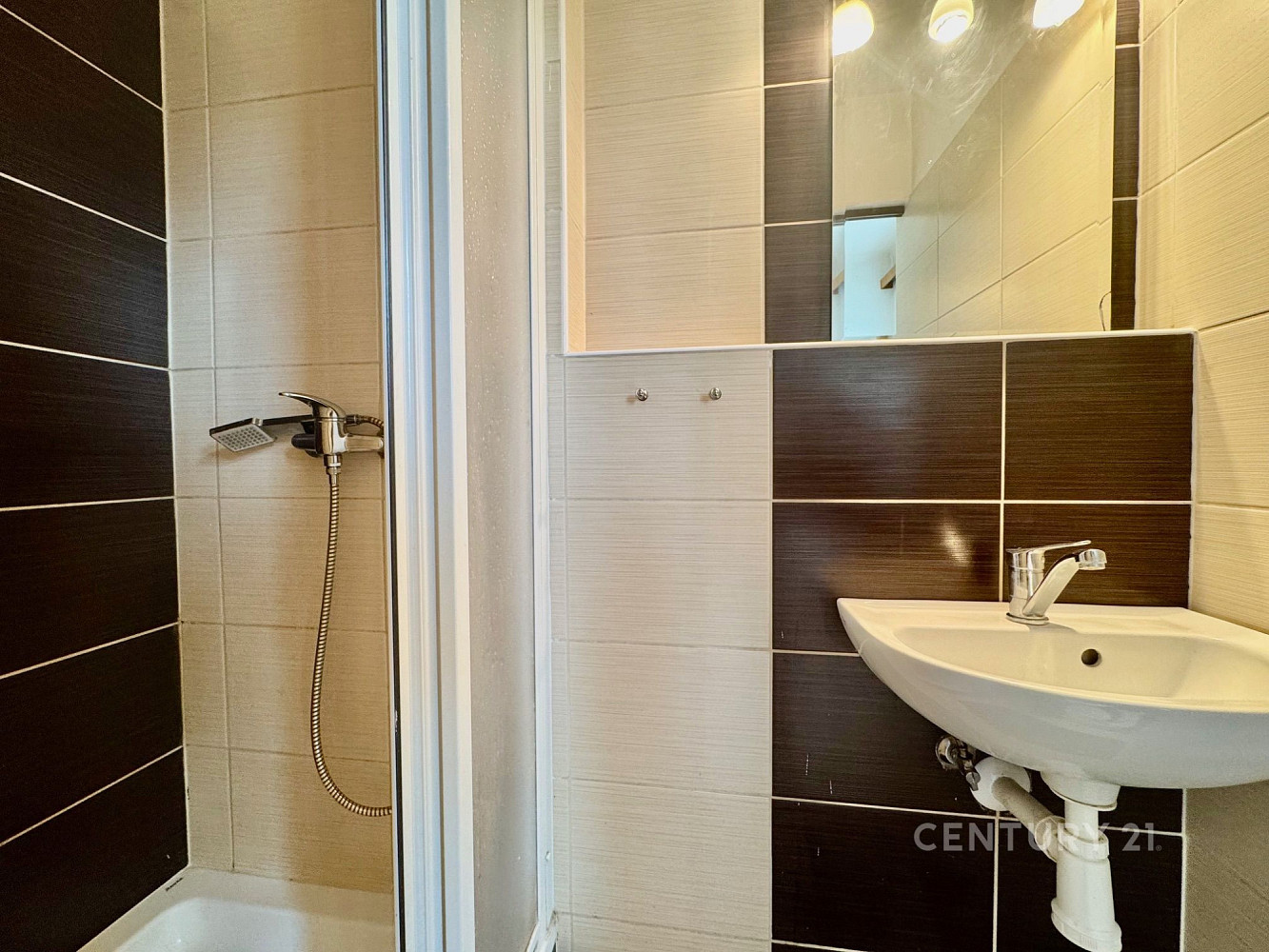 Pronájem bytu 1+1 44 m² – fotografie 5