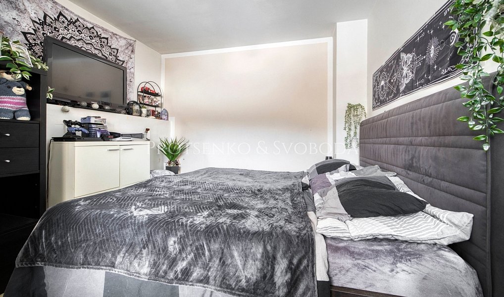 Prodej nájemního domu, činžáku 186 m², Kolín – náhled fotky 7