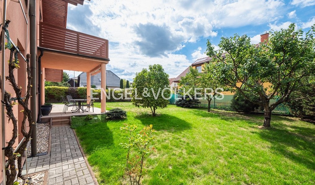 Prodej domu 270 m² s pozemkem 822 m², Praha – náhled fotky 19