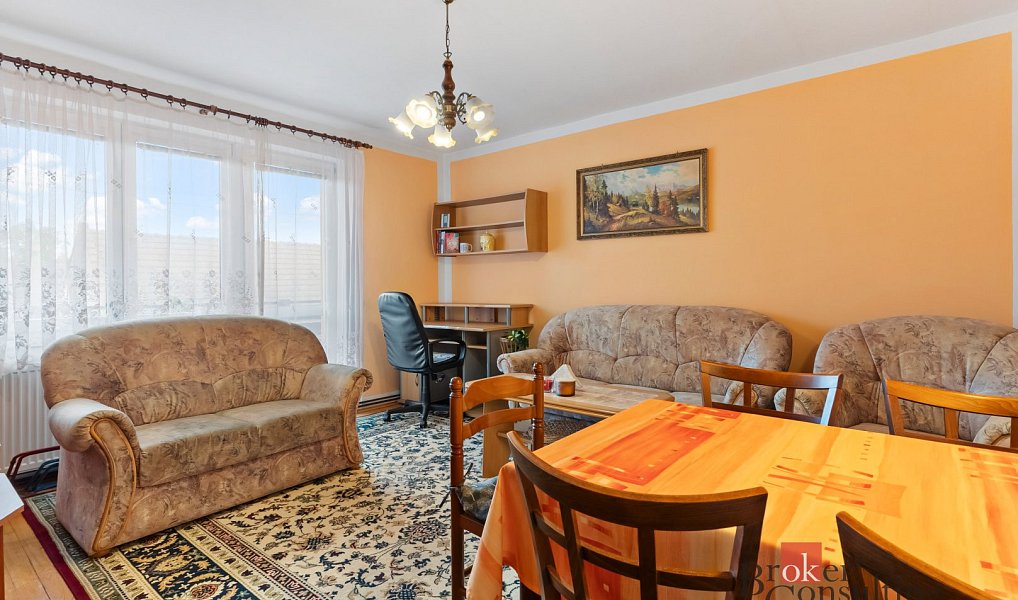 Prodej bytu 3+1 77 m², Dobrovice – náhled fotky 7