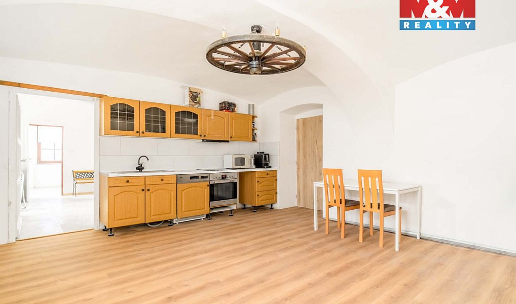 Prodej domu 300 m² s pozemkem 608 m², Ždírec – náhled fotky 3