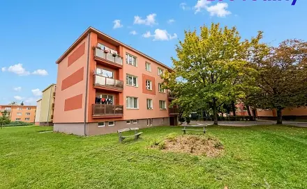 Pronájem bytu 1+1 35 m², Vítězslava Nezvala, Chomutov