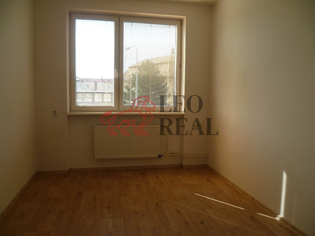 Pronájem obchodních prostor 10 m²