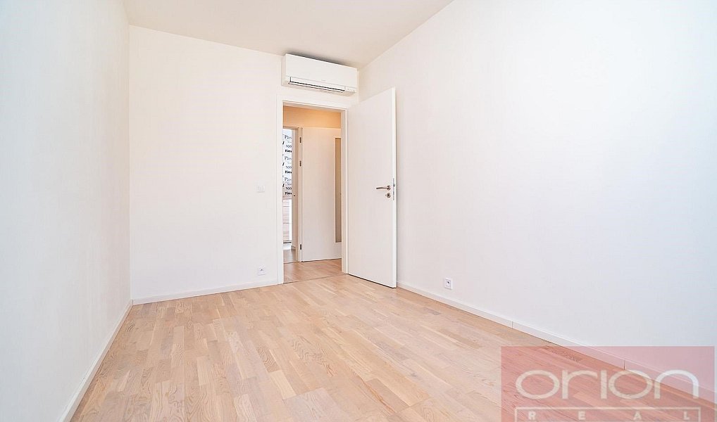 Pronájem bytu 4+kk 97 m², Praha – náhled fotky 11