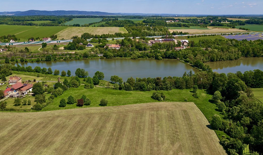Prodej stavebního pozemku 39 934 m², Polom – náhled fotky 4