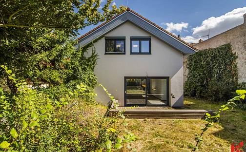 Prodej domu 180 m² s pozemkem 347 m², Eichlerova, Praha 5 - Řeporyje