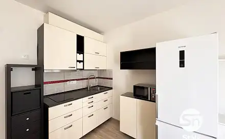 Pronájem bytu 1+kk 32 m²