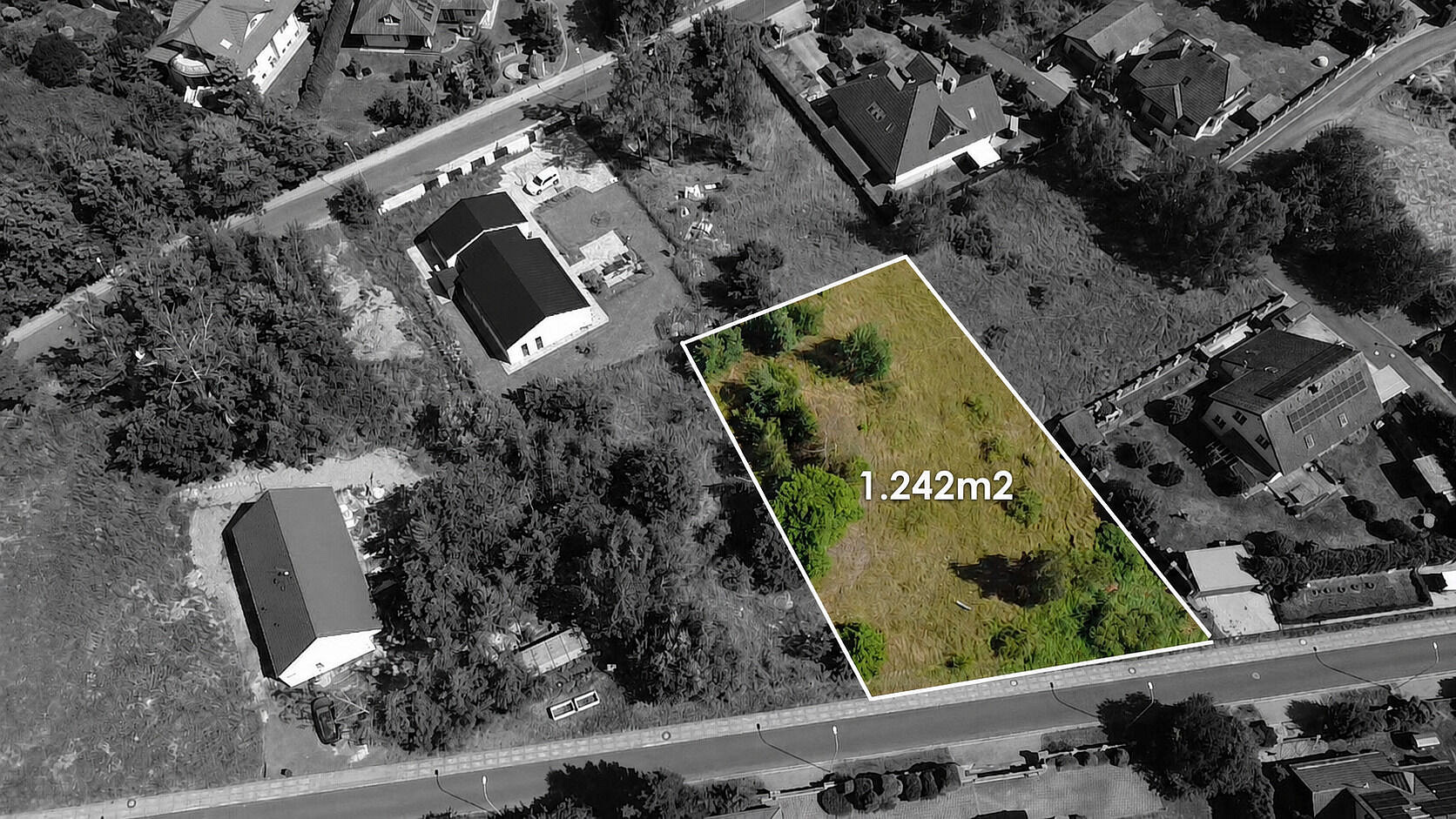 Prodej stavebního pozemku 1 242 m² – fotografie 3