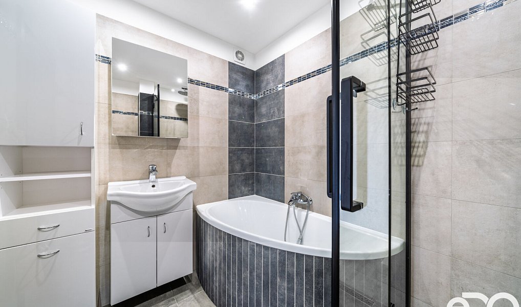 Prodej bytu 3+1 72 m², Hradec Králové – náhled fotky 3