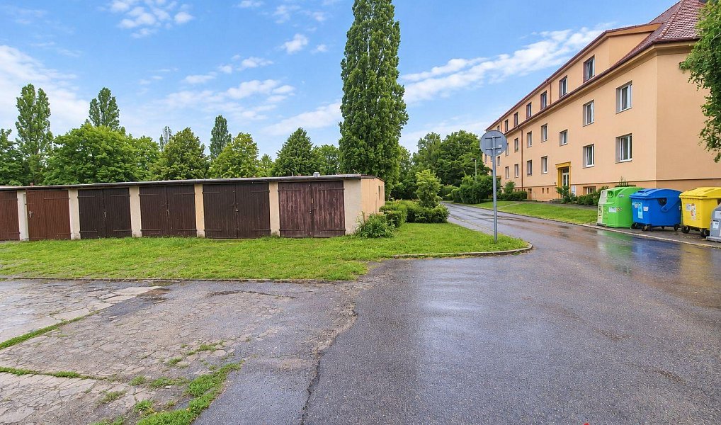 Prodej garáže 18 m2, v garážovém komplexu, Lužanská ulice, Praha 19, Kbely, Praha – náhled fotky 13