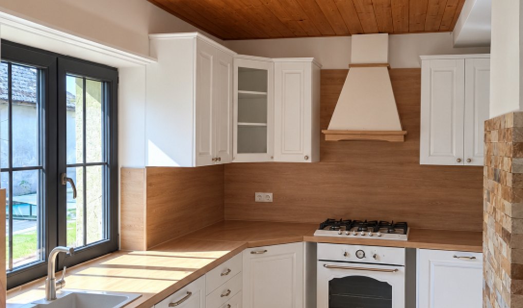 Prodej chalupy 220 m² s pozemkem 1 031 m², Tis – náhled fotky 8
