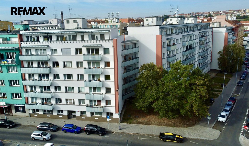 Prodej bytu 3+1 64 m², Praha – fotka 1 z 26
