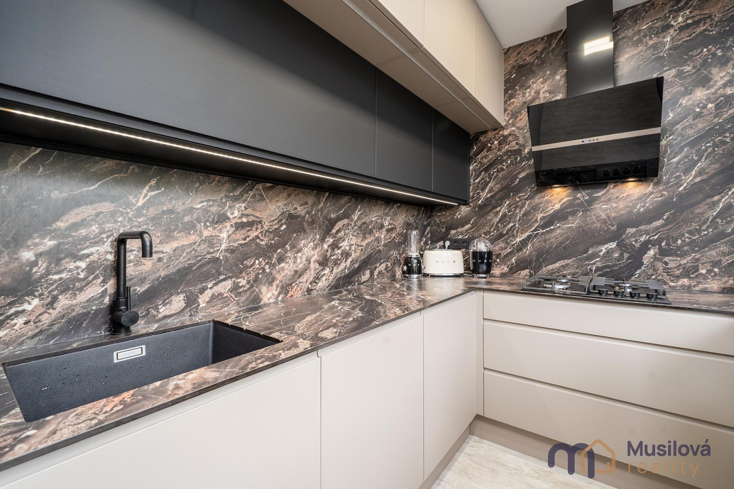 Prodej bytu 2+kk 54 m² – fotografie 3
