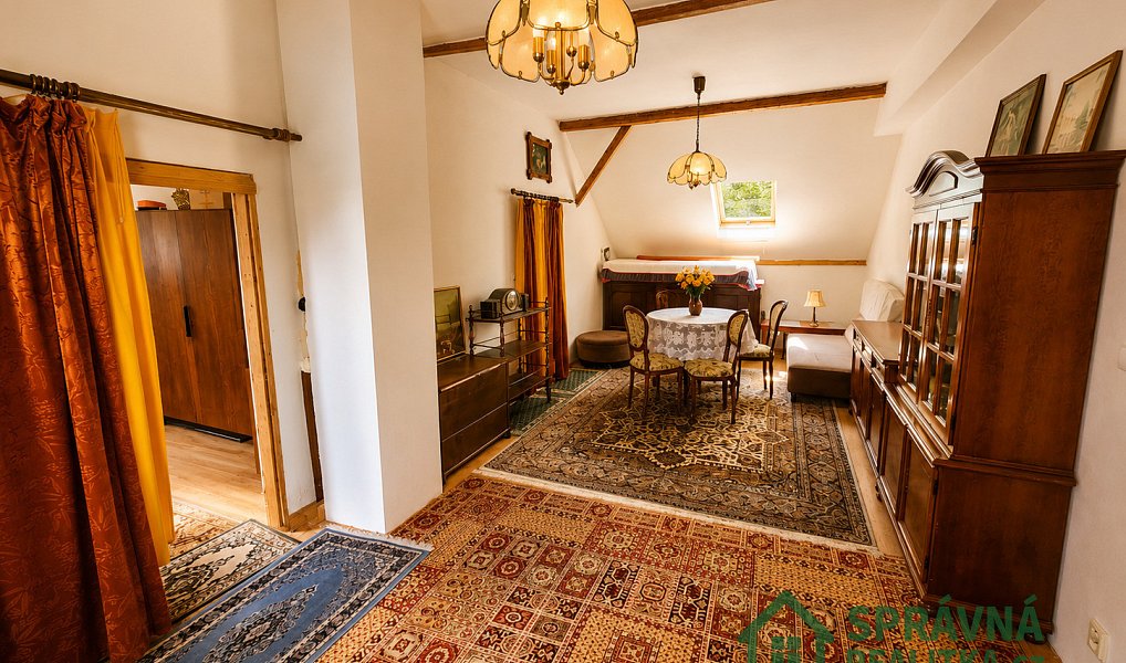 Prodej domu 350 m² s pozemkem 1 990 m², Hora Svatého Václava – náhled fotky 9