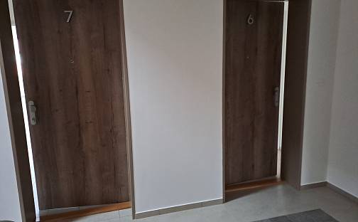 Pronájem bytu 1+1 42 m², Kutnohorská, Praha 10 - Dolní Měcholupy