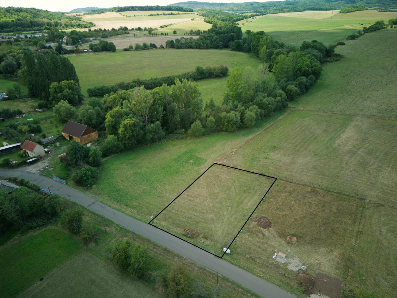 Prodej stavebního pozemku 1 350 m²