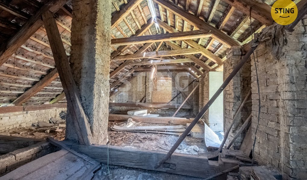 Prodej domu 262 m² s pozemkem 1 101 m², Kleneč – náhled fotky 9