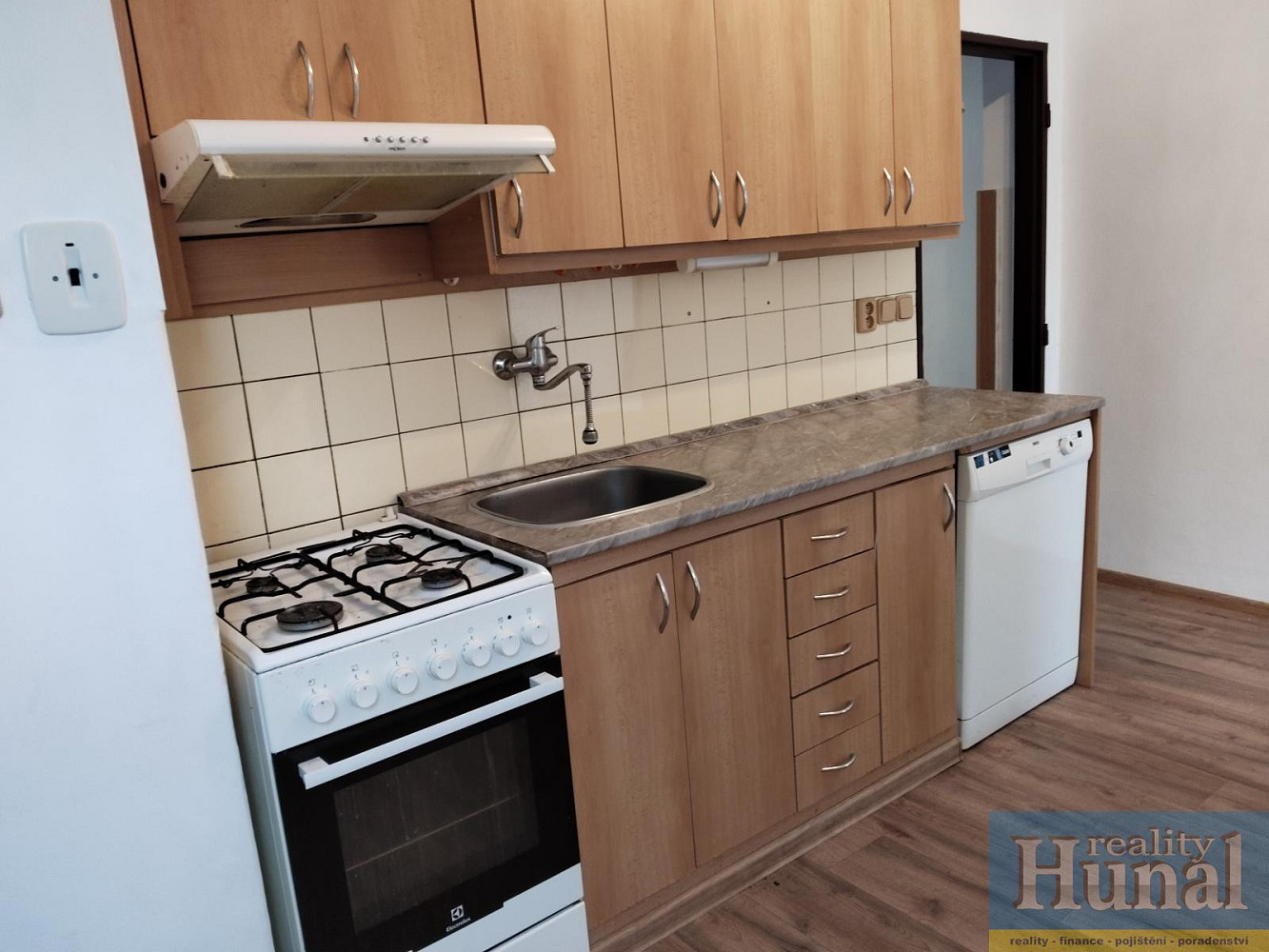 Pronájem bytu 4+1 95 m² – fotografie 3