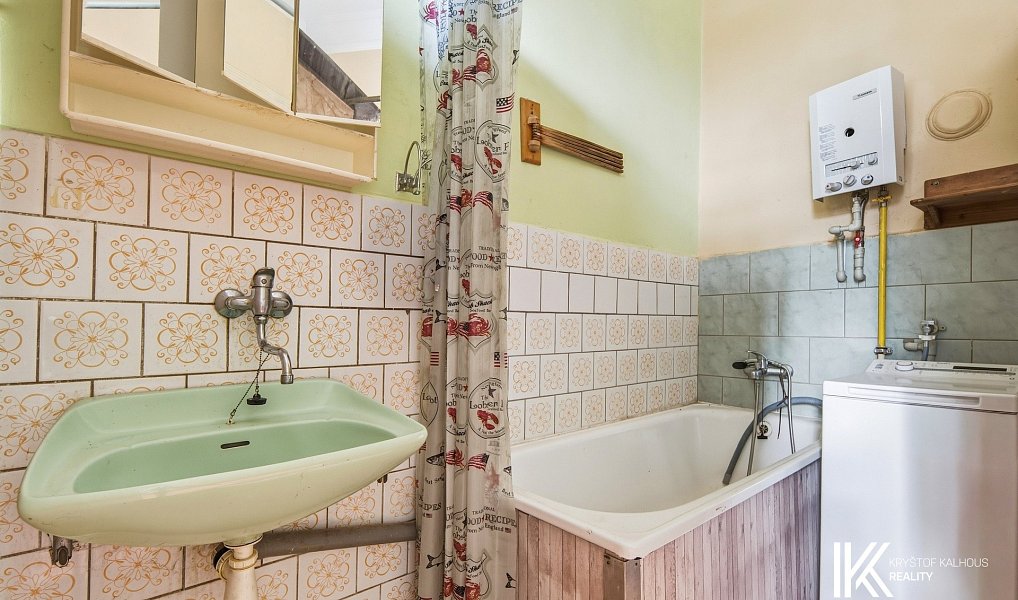 Prodej domu 260 m² s pozemkem 1 552 m², Varnsdorf – náhled fotky 33