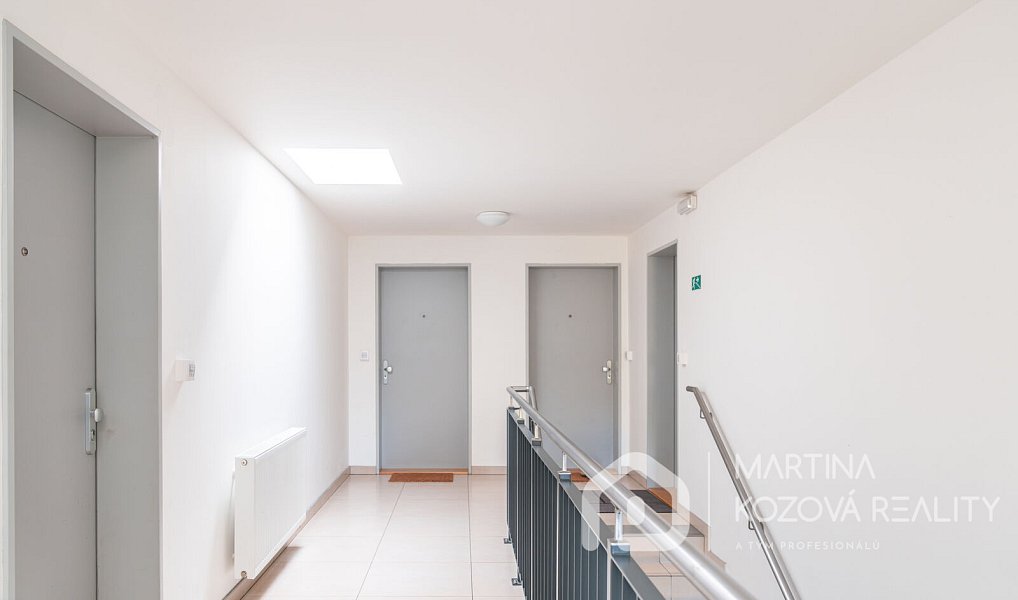 Pronájem bytu 2+kk 59 m², Praha – náhled fotky 37