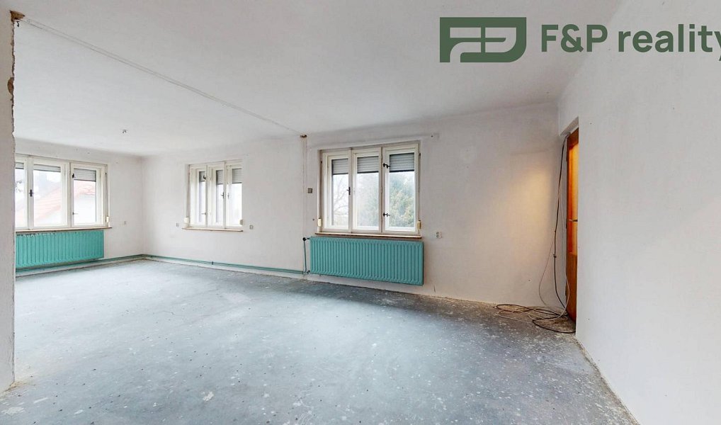 Prodej domu 197 m² s pozemkem 441 m², Strašice – náhled fotky 12