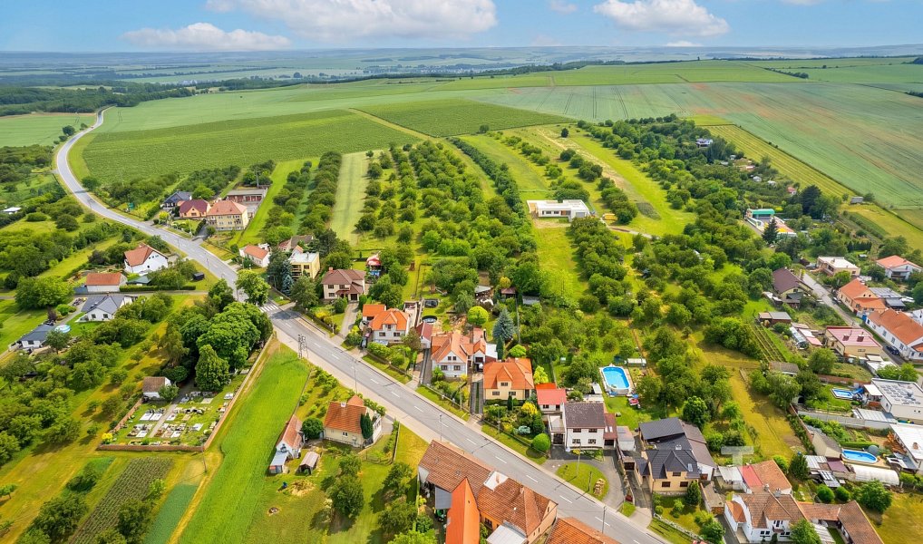 Prodej domu 245 m² s pozemkem 1 569 m², Miroslav – náhled fotky 23