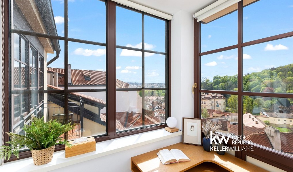Prodej bytu 6+kk 231 m², Praha – fotka 1 z 38