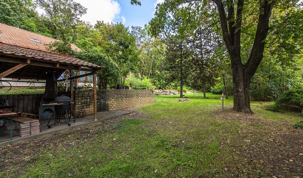 Prodej stavebního pozemku 1 168 m², Praha – náhled fotky 16