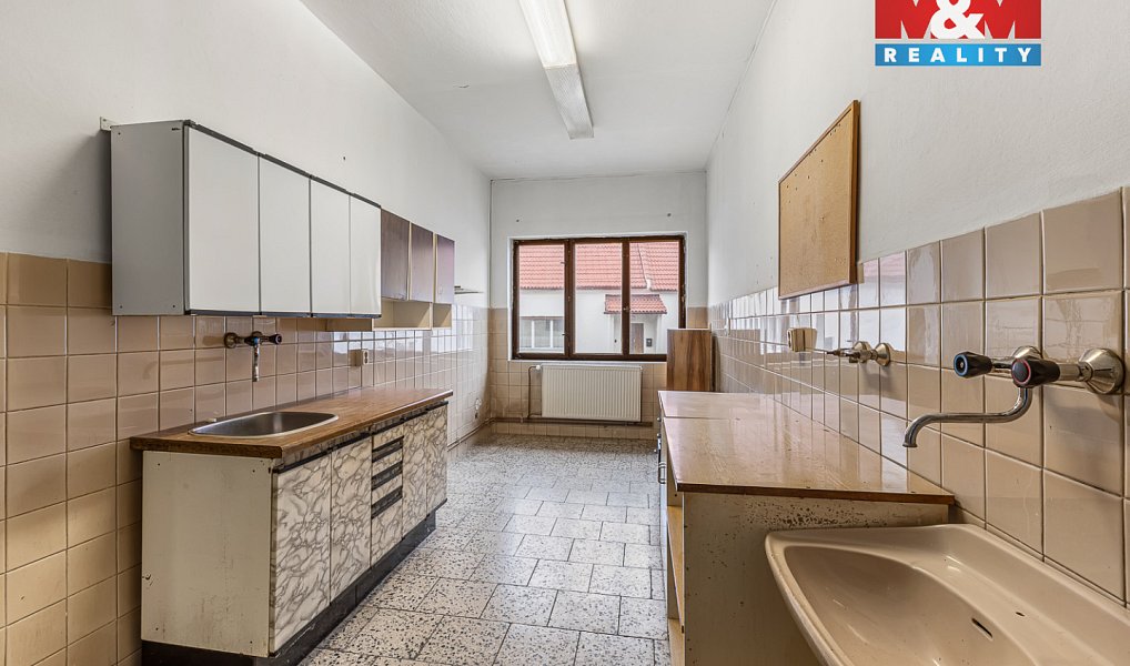 Prodej domu 345 m² s pozemkem 557 m², Kryry – náhled fotky 8