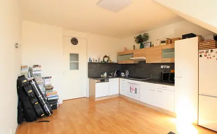 Pronájem bytu 2+kk 52 m², Ke Stírce, Praha 8 - Kobylisy