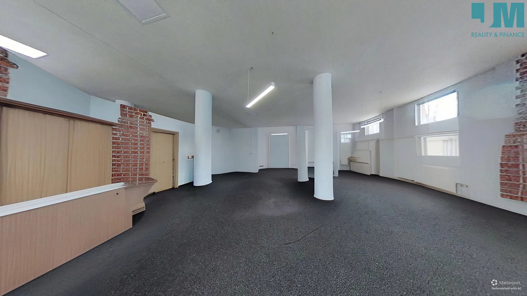 Pronájem obchodních prostor 860 m²