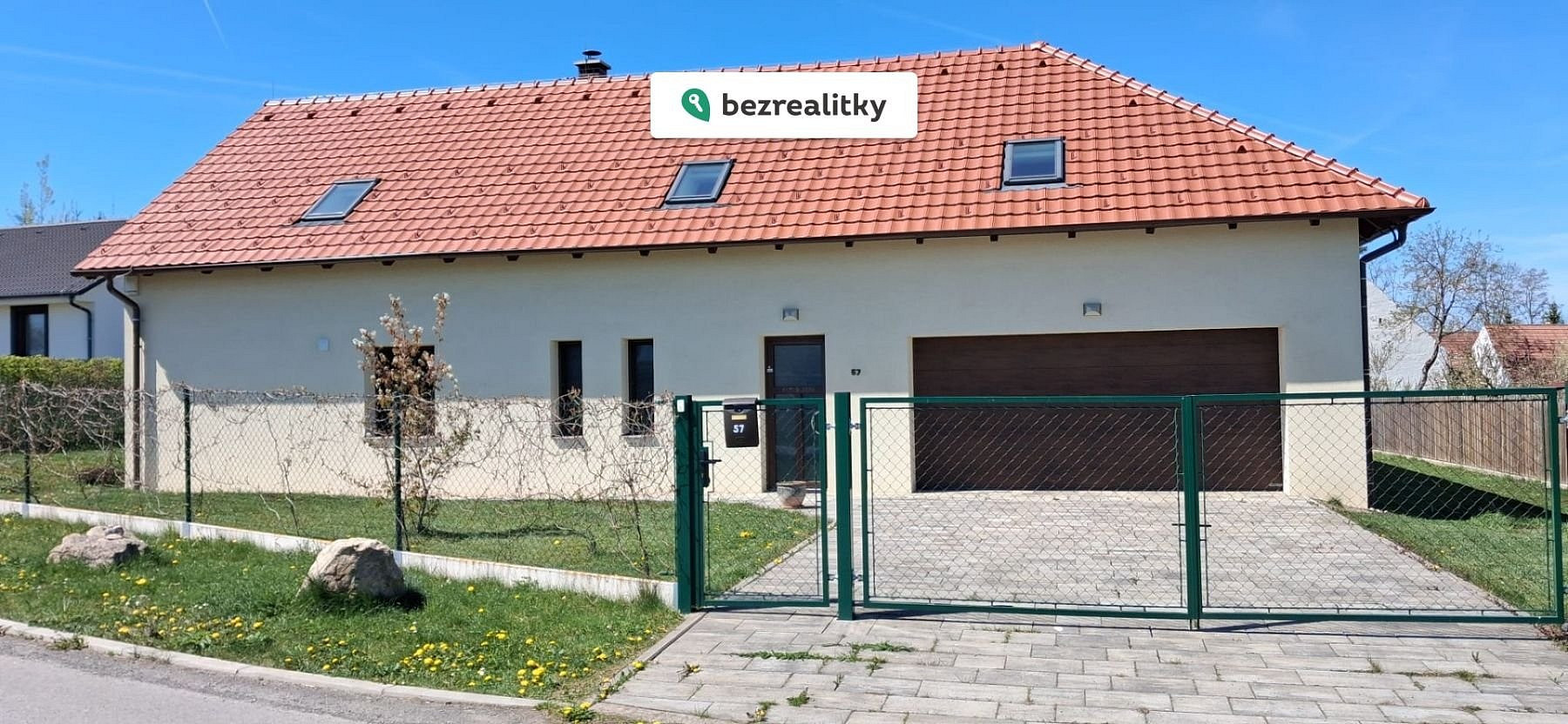 Prodej domu 318 m² s pozemkem 1 341 m² – fotografie 2