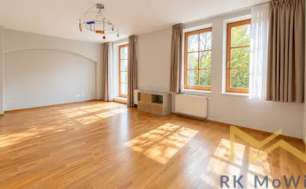 Pronájem bytu 3+1 91 m², Rybalkova, Praha 10 - Vršovice