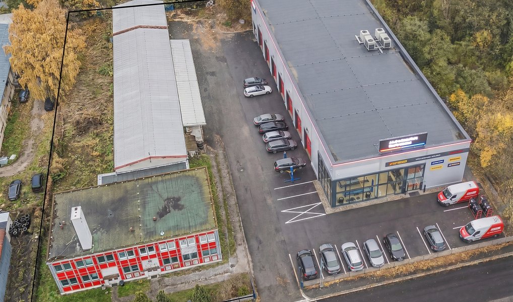 Prodej komerčního pozemku 2 446 m², Hradec Králové – fotka 1 z 17
