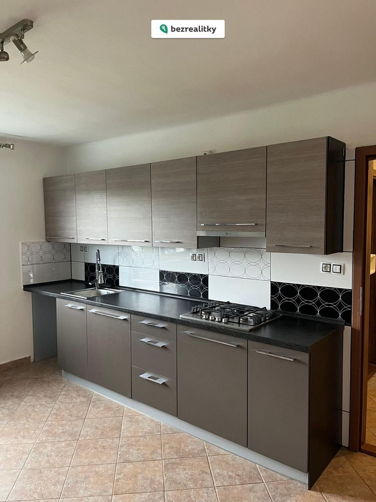 Prodej bytu 2+1 58 m² – fotografie 2