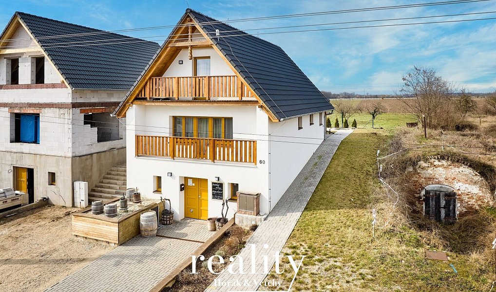 Prodej domu 190 m² s pozemkem 302 m², Jevišovka – fotka 1 z 41