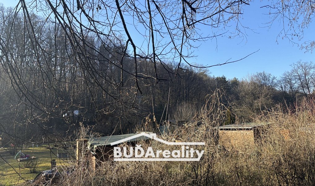 Prodej stavebního pozemku 1 285 m², Zlín – fotka 1 z 3